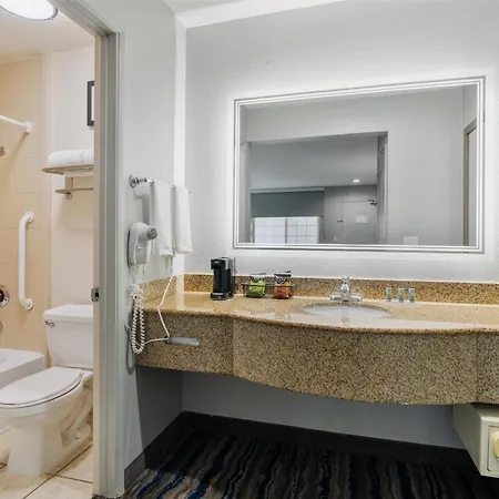 Best Western San Diego/Miramar Hotel Exterior photo